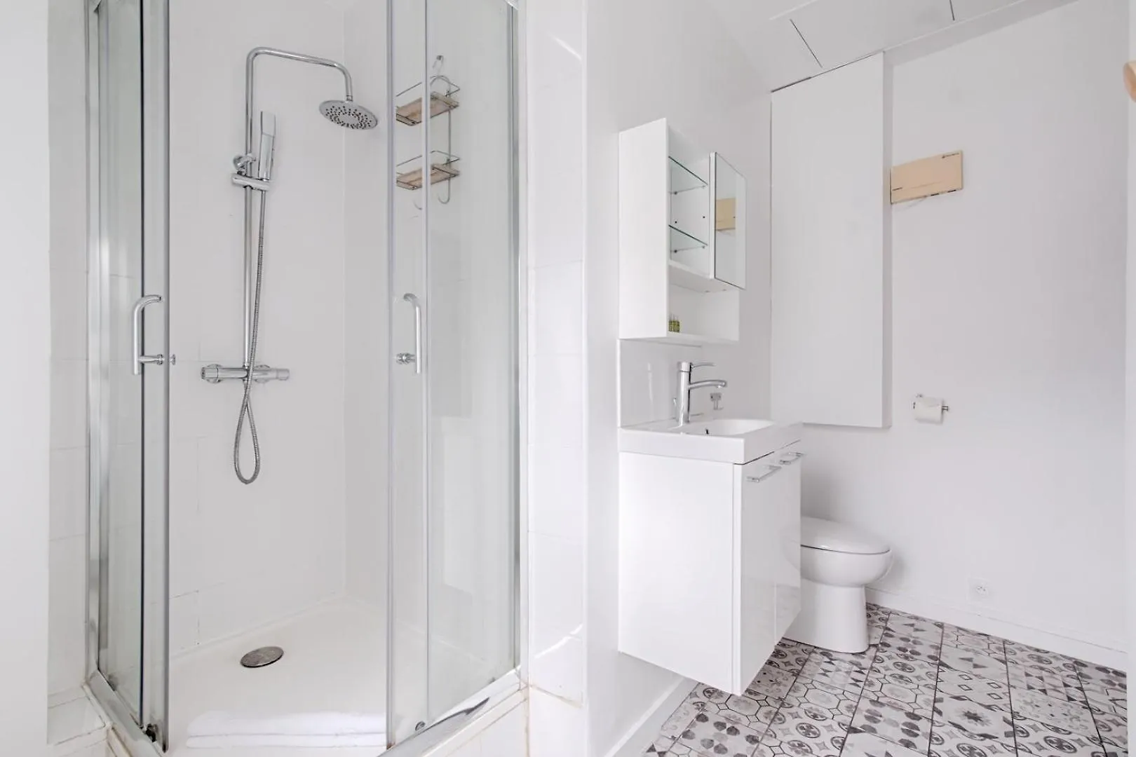 Appartement Near To Saint Lazare - 6P Parigi